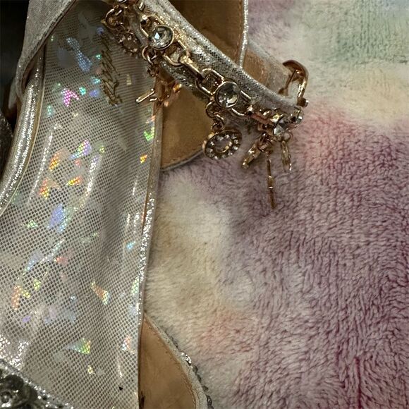 Girls Gold/Silver Sparkly Princess Shoes Size 3 with Rhinestones and Charms - Picture 5 of 5